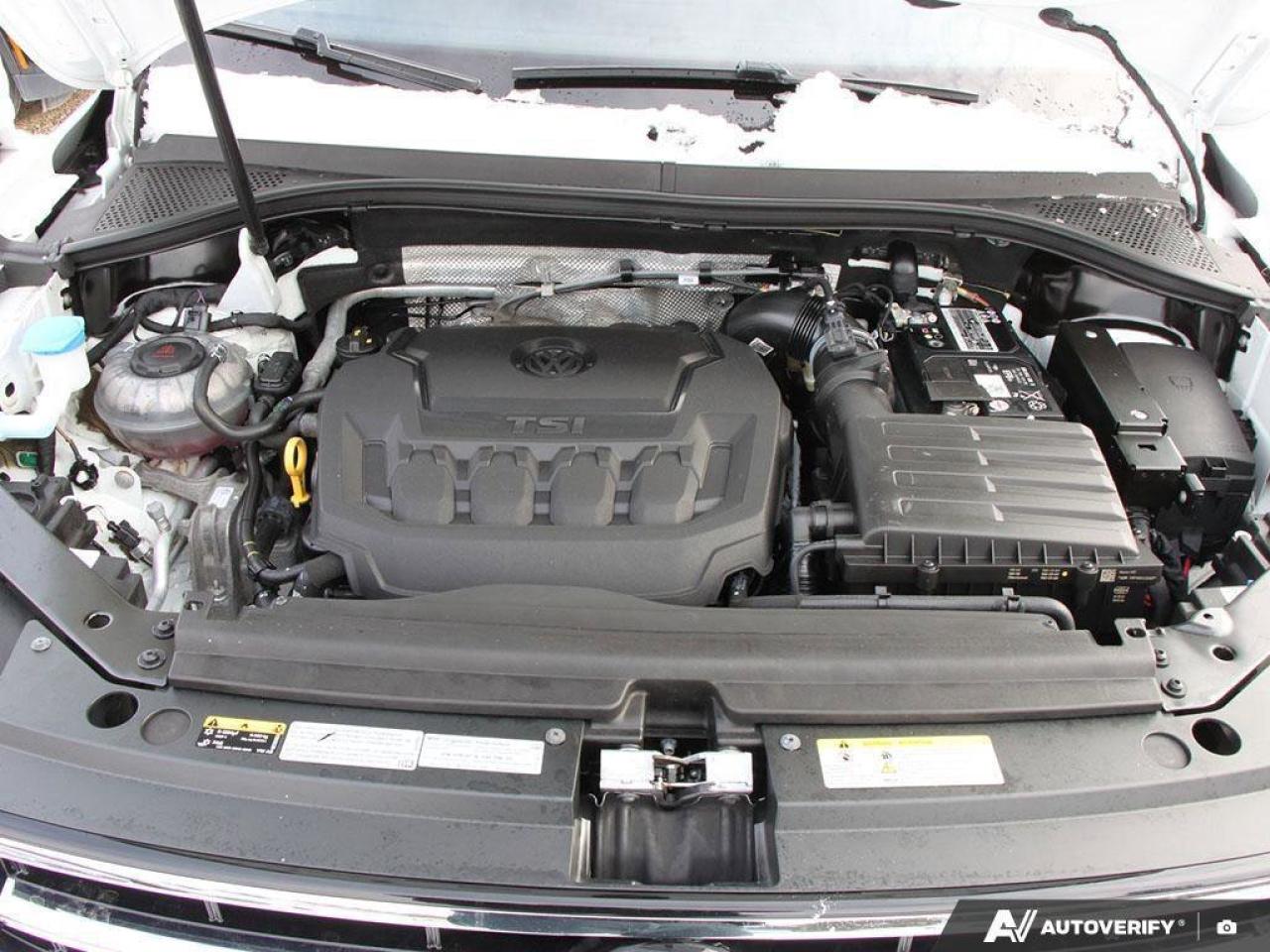 2022 Volkswagen Tiguan ComfortlineACCIDENT-FREE, AWD, CARPLAY, AWD, HTD S Photo