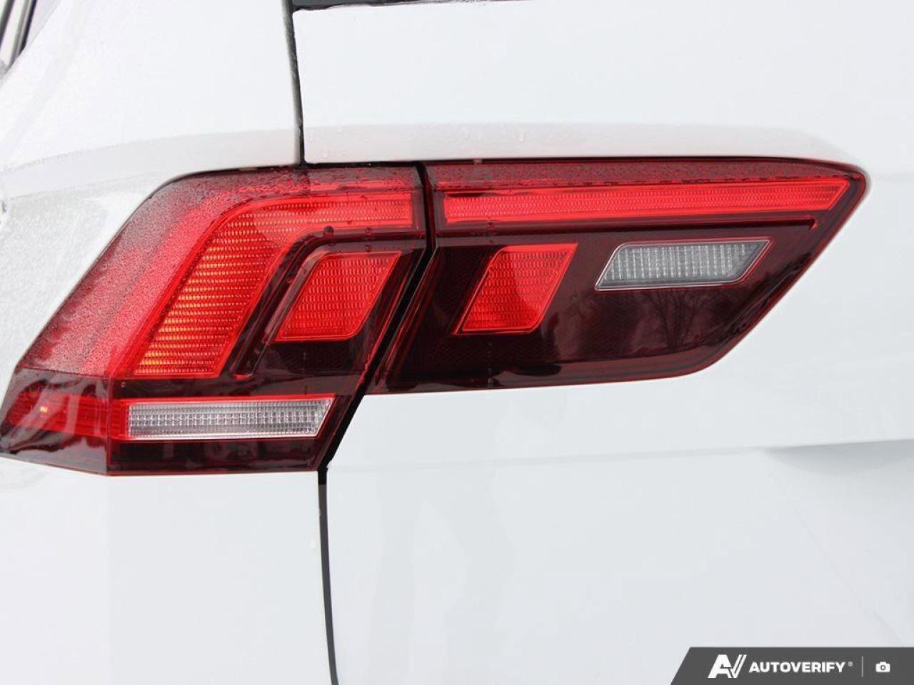 2022 Volkswagen Tiguan ComfortlineACCIDENT-FREE, AWD, CARPLAY, AWD, HTD S Photo