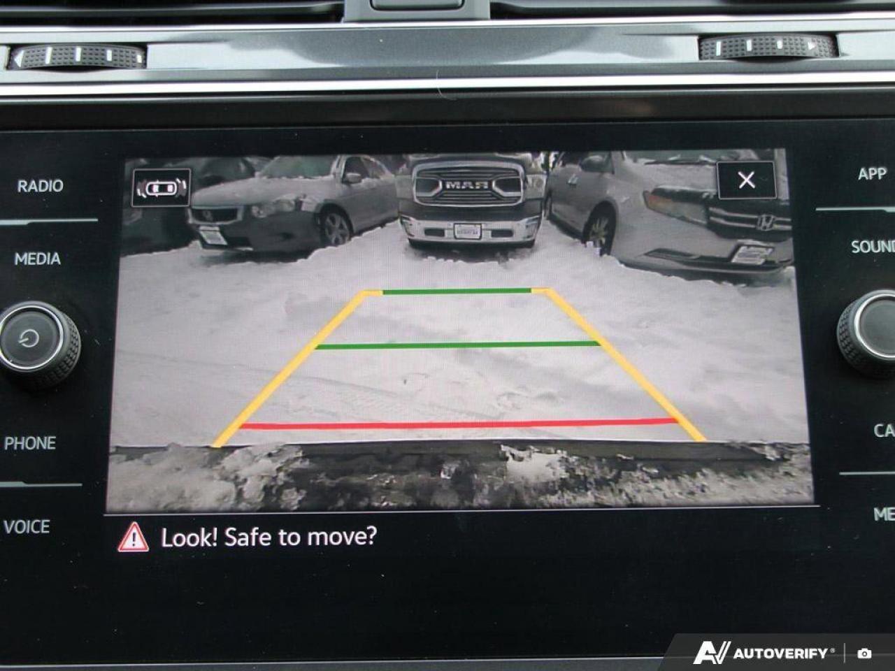 2022 Volkswagen Tiguan ComfortlineACCIDENT-FREE, AWD, CARPLAY, AWD, HTD S Photo