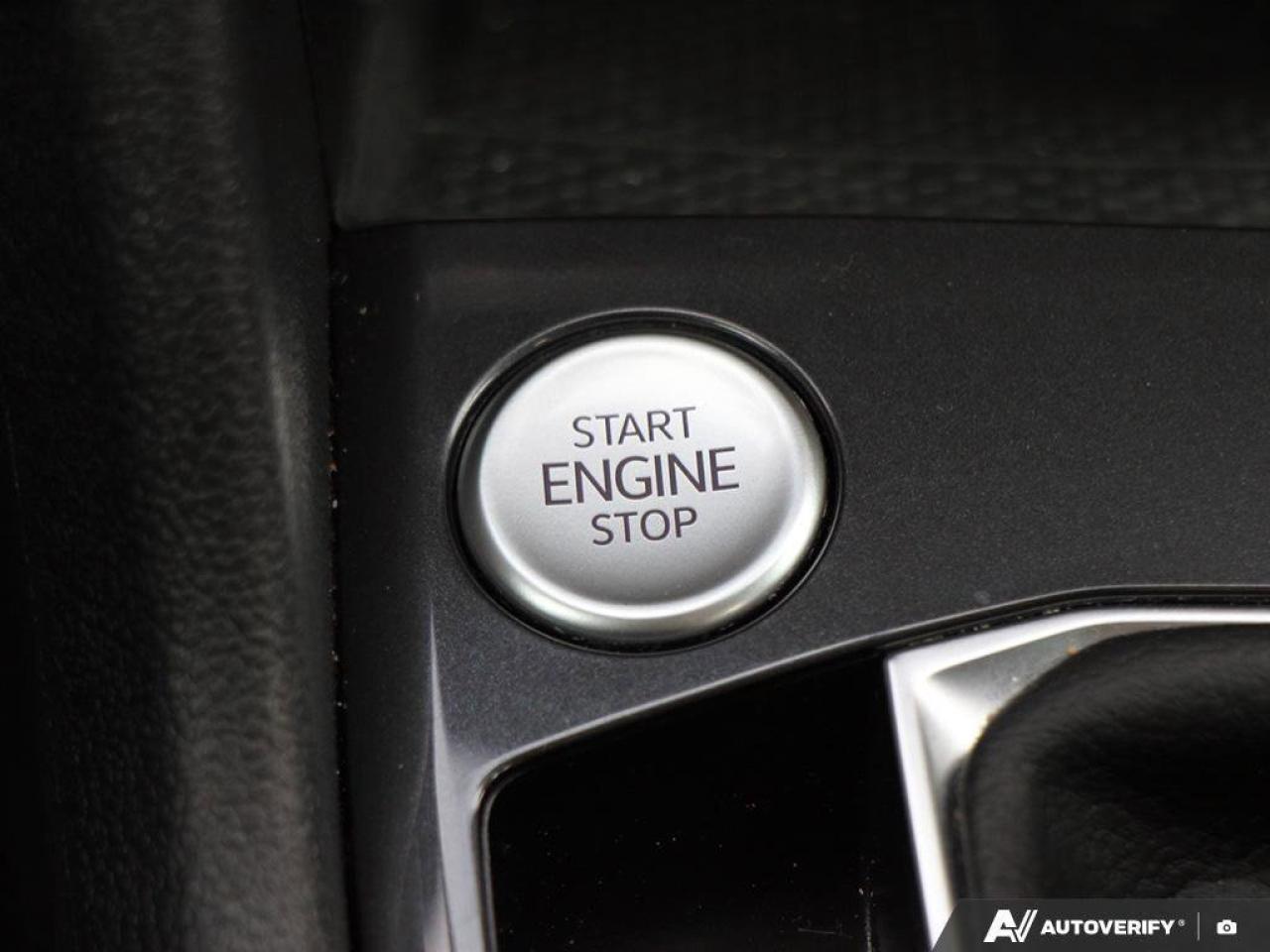 2022 Volkswagen Tiguan ComfortlineACCIDENT-FREE, AWD, CARPLAY, AWD, HTD S Photo