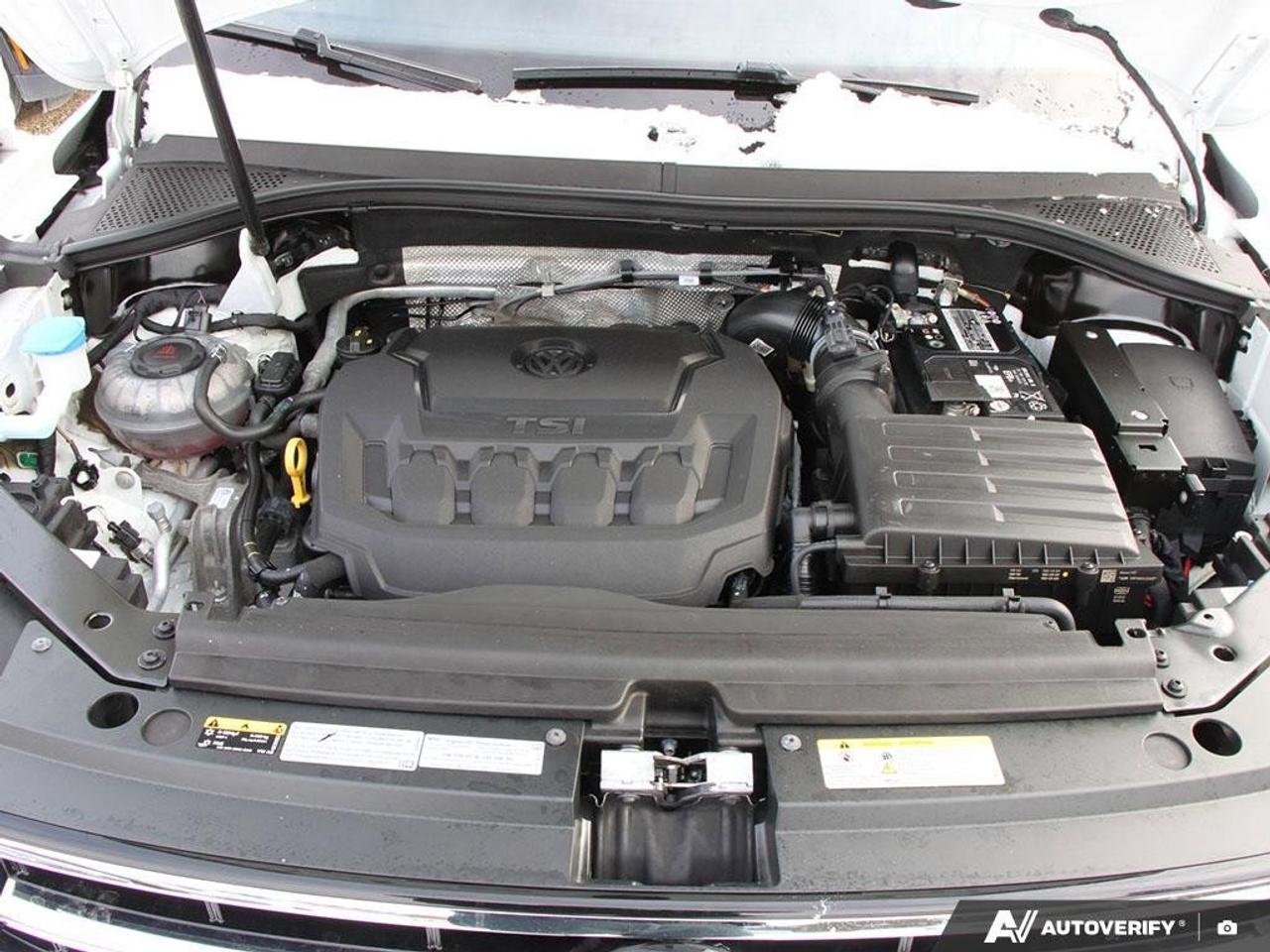 2022 Volkswagen Tiguan ComfortlineACCIDENT-FREE, AWD, CARPLAY, AWD, HTD S Photo