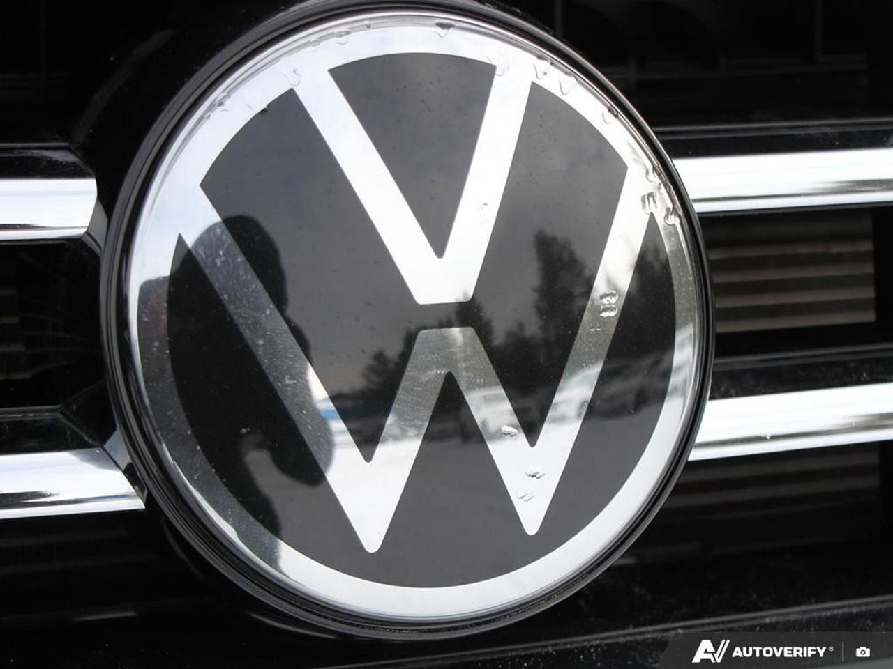 2022 Volkswagen Tiguan ComfortlineACCIDENT-FREE, AWD, CARPLAY, AWD, HTD S Photo