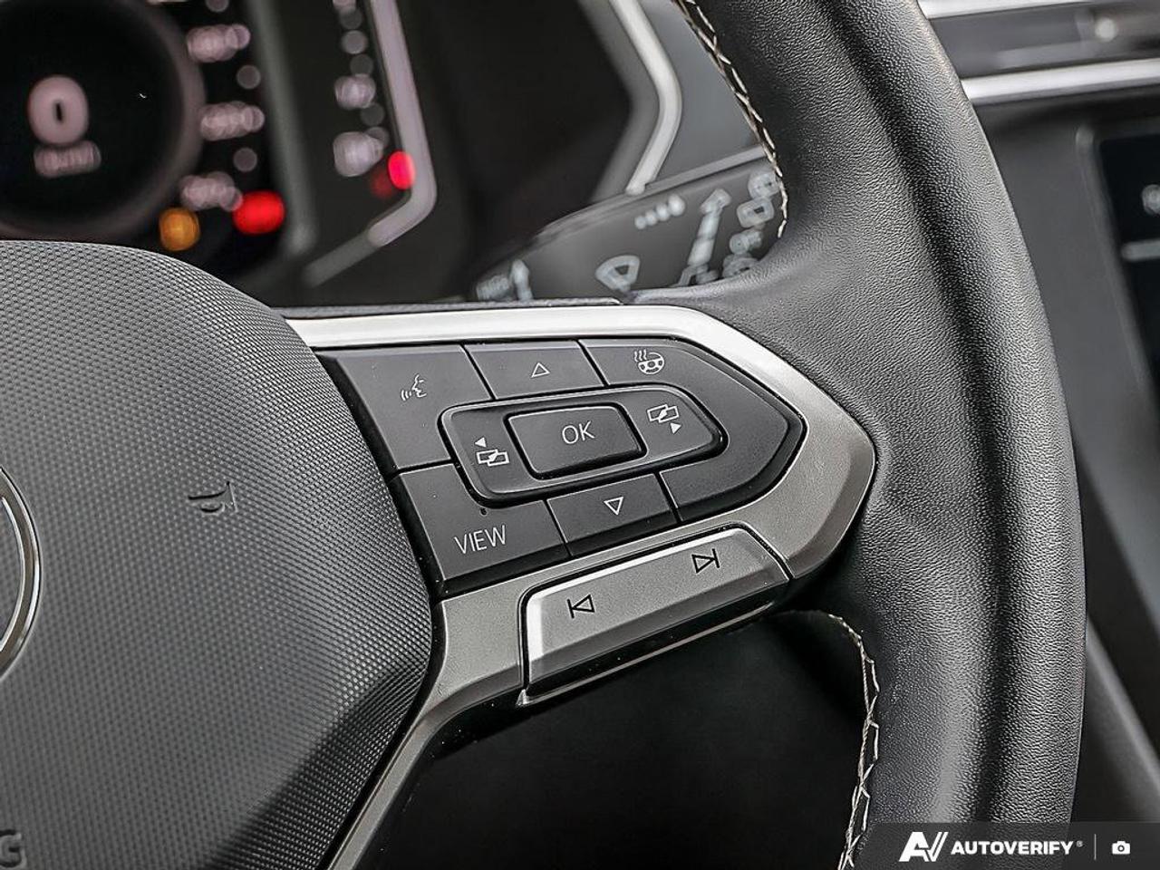2022 Volkswagen Tiguan ComfortlineACCIDENT-FREE, AWD, CARPLAY, AWD, HTD S Photo
