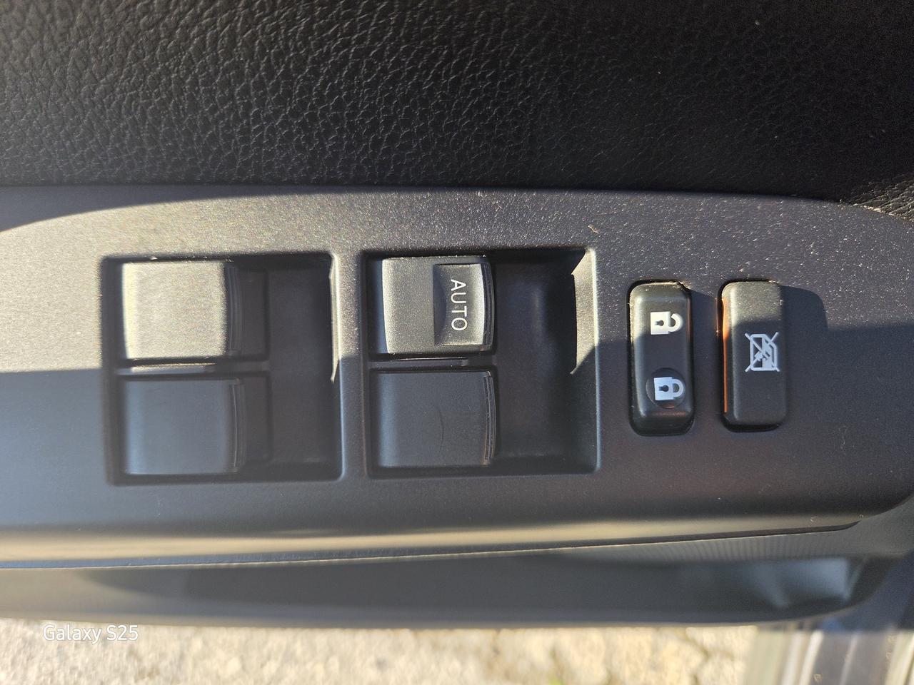 2017 Toyota RAV4 XLE AWD ROOF ALLOYS BLUE TOOTH CLEAN $ 14,688.00 Photo