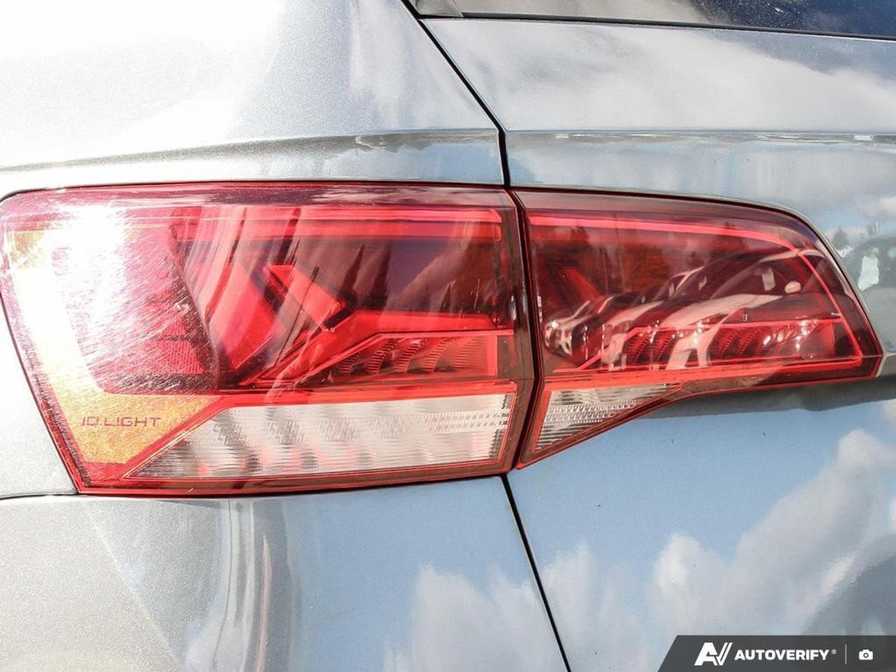 2024 Volkswagen Taos ComfortlineCERTIFIED! HTD SEATS, CARPLAY, KEYLESS Photo