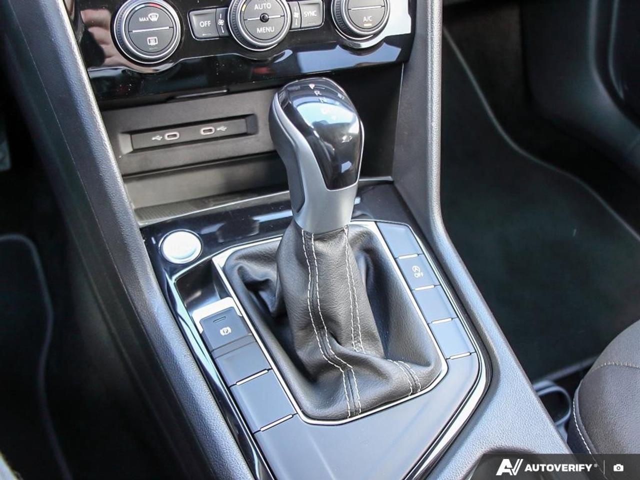 2024 Volkswagen Taos ComfortlineCERTIFIED! HTD SEATS, CARPLAY, KEYLESS Photo