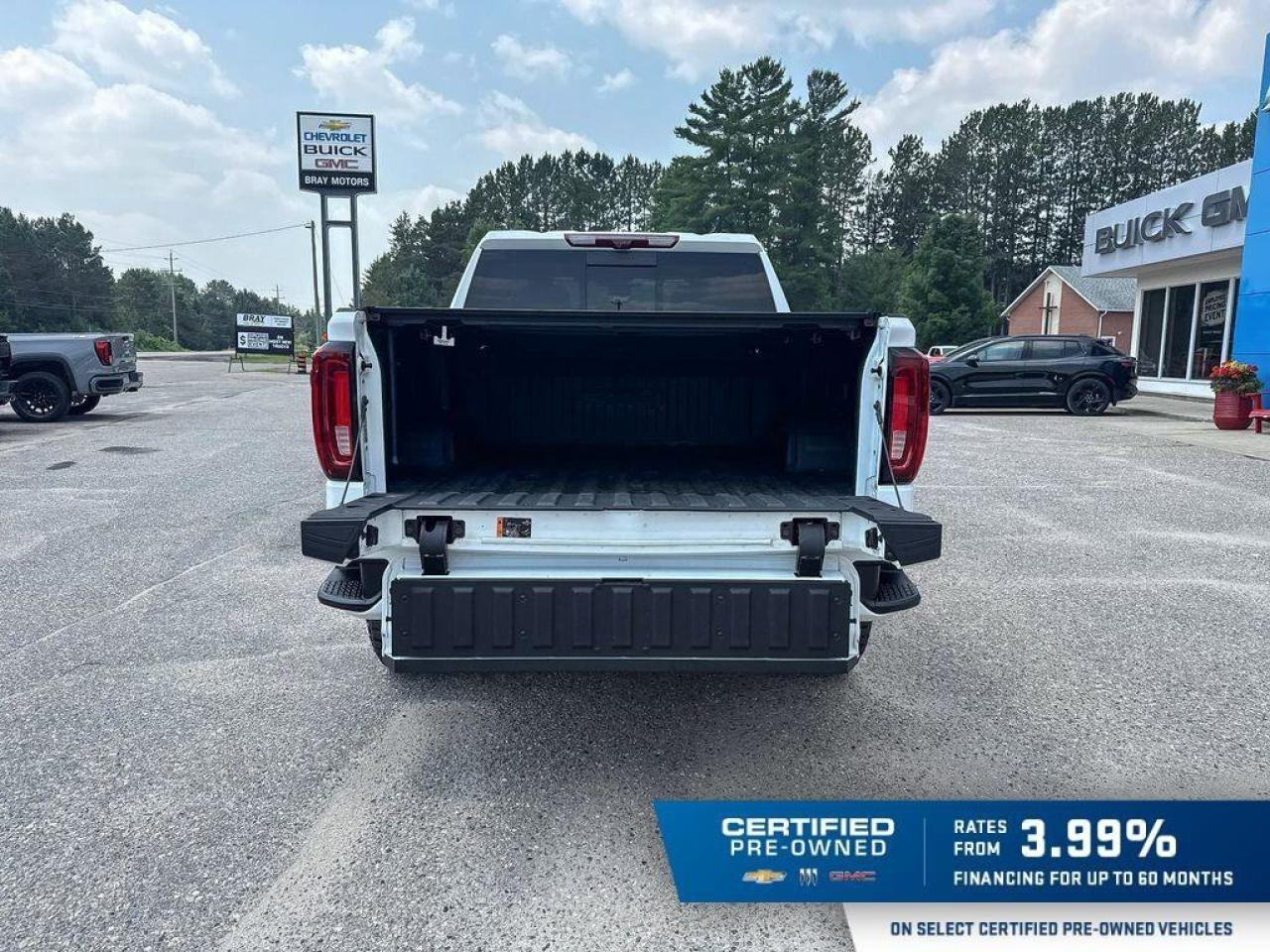 2024 GMC Sierra 1500 AT4   REFINEMENT AND RUGGEDNESS   RUNNING BOARDS Photo