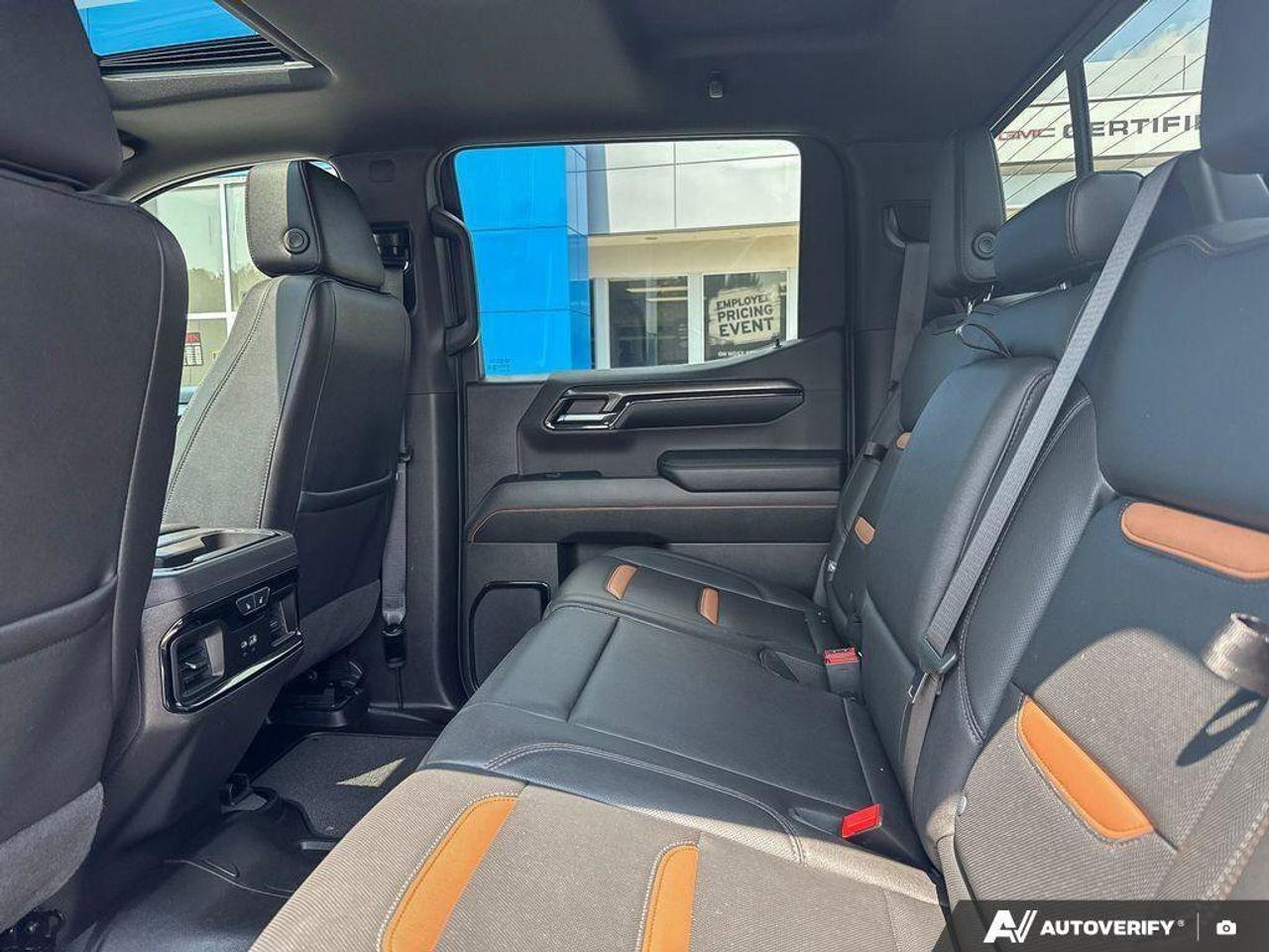 2024 GMC Sierra 1500 AT4   OFF ROAD SUSPENSION PKG, RUNNING BOARDS, TON Photo