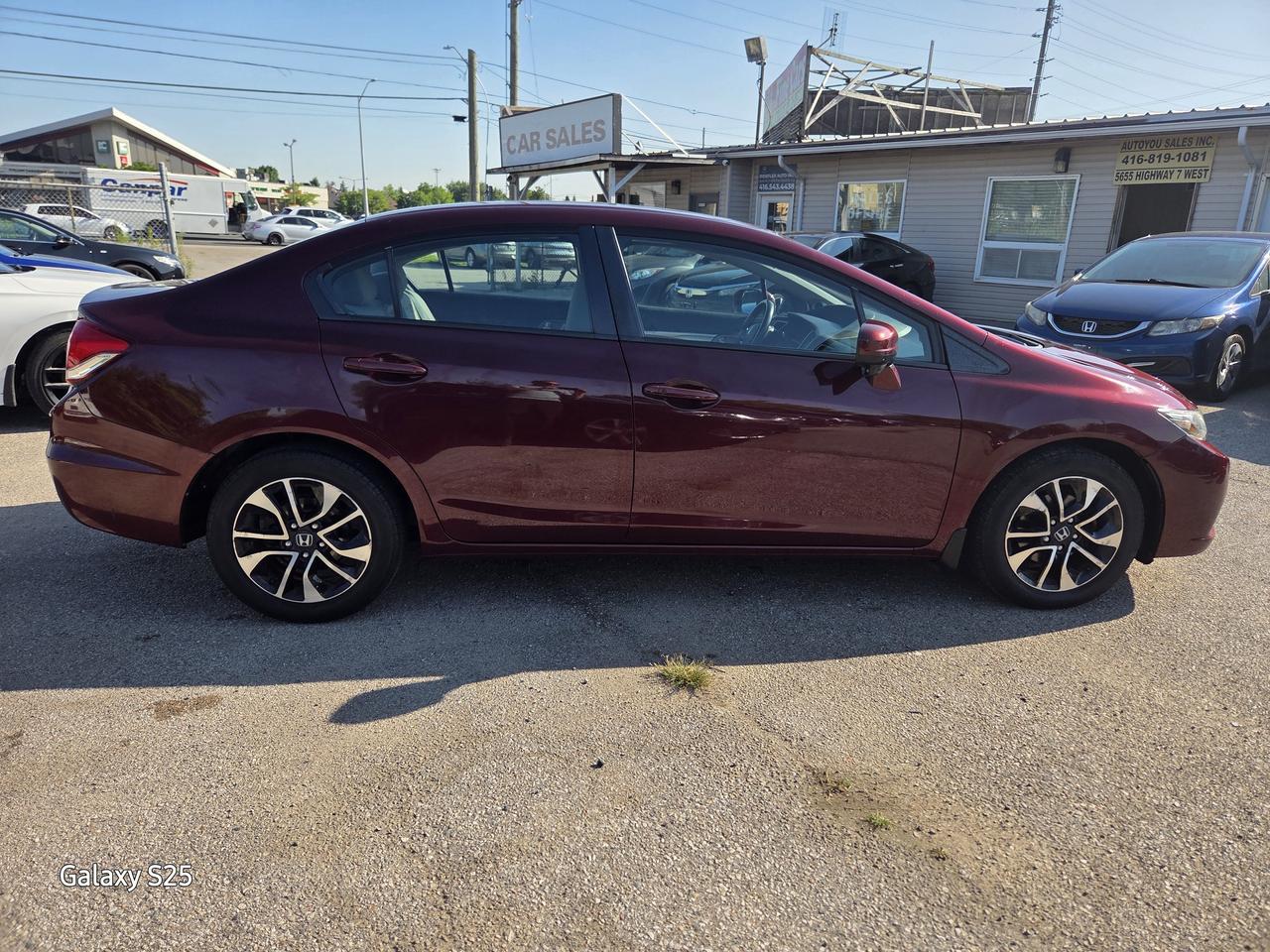 2015 Honda Civic EX ROOF ALLOYS REAR VIEW CAMERA $ 12,888.00 Photo