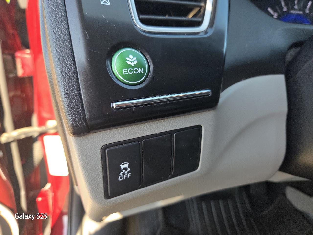 2015 Honda Civic EX ROOF ALLOYS REAR VIEW CAMERA $ 12,888.00 Photo