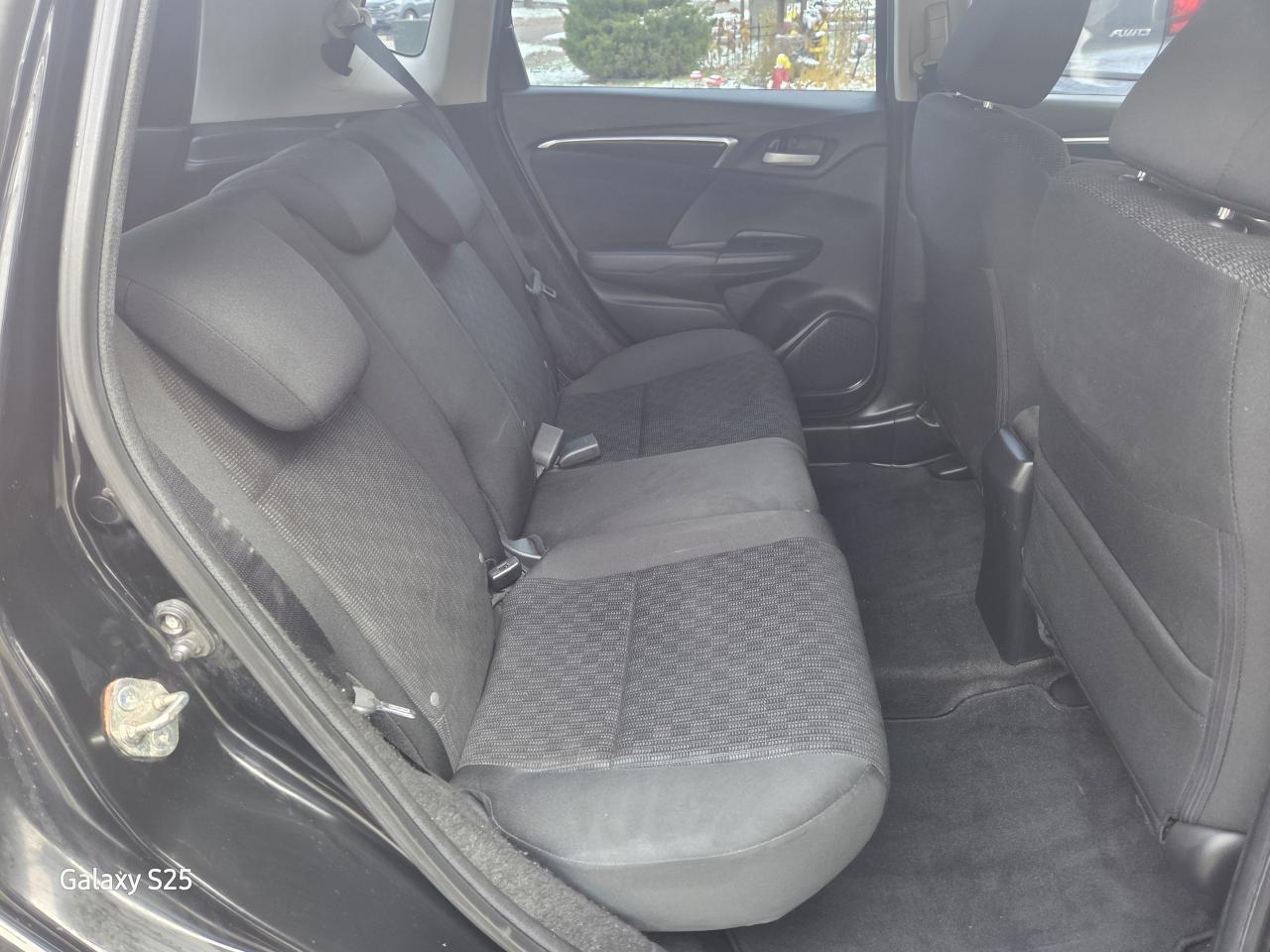 2017 Honda Fit LX AUTO AIR BLUETOOTH  POWER GROUP CLEAN $ 11,988. Photo