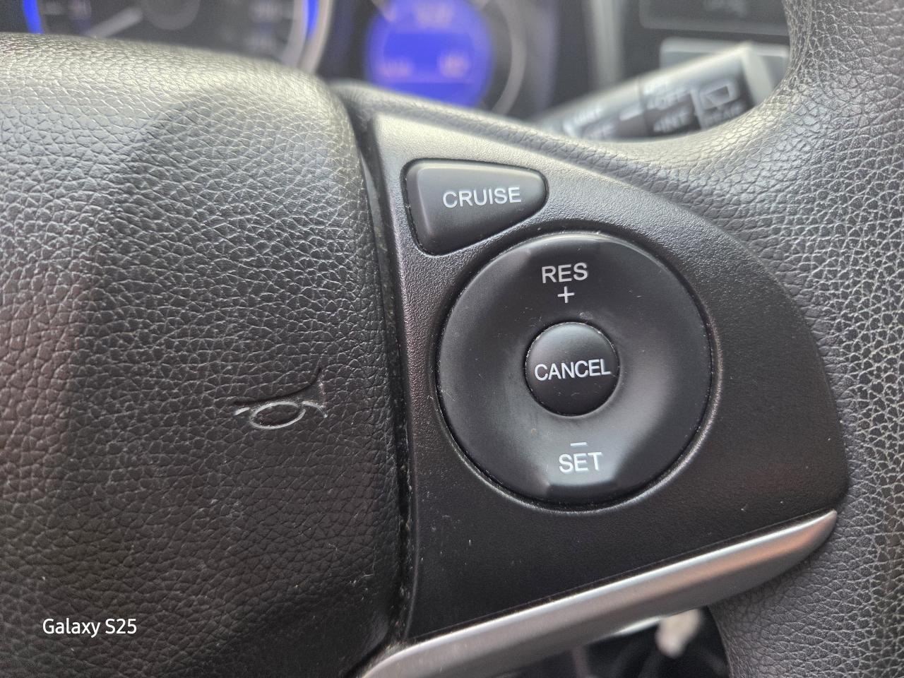 2017 Honda Fit LX AUTO AIR BLUETOOTH  POWER GROUP CLEAN $ 11,988. Photo