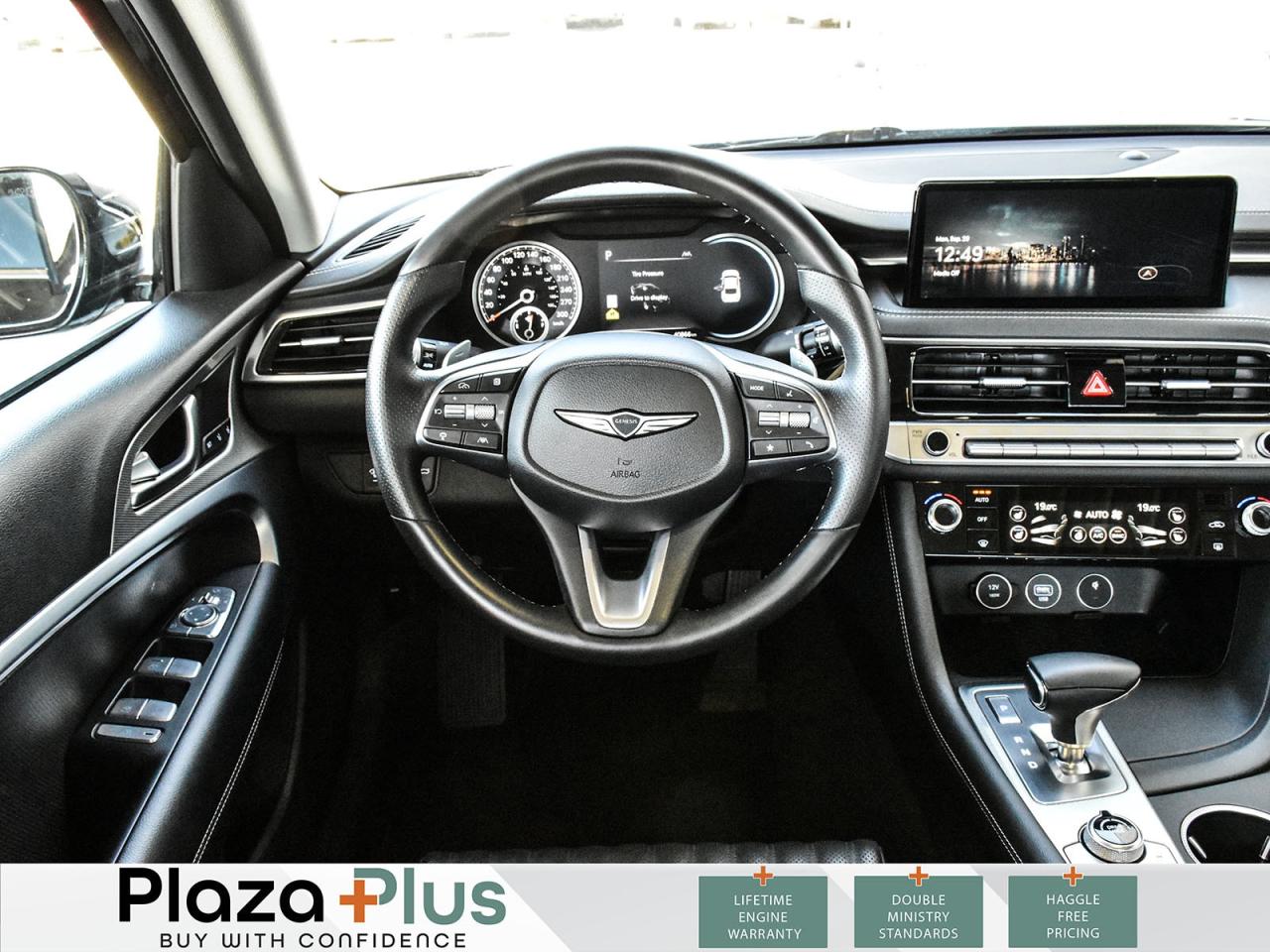 2025 Genesis G70 2.5T Advanced One owner / Clean CarFax report / Photo