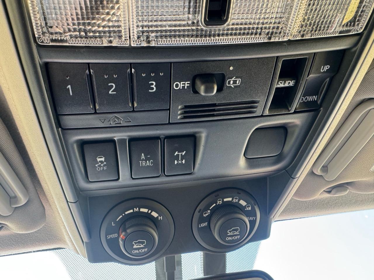 2018 Toyota 4Runner TRD OFF ROAD 4x4 ~ NO ACCIDENTS ~ CERTIFIED Photo