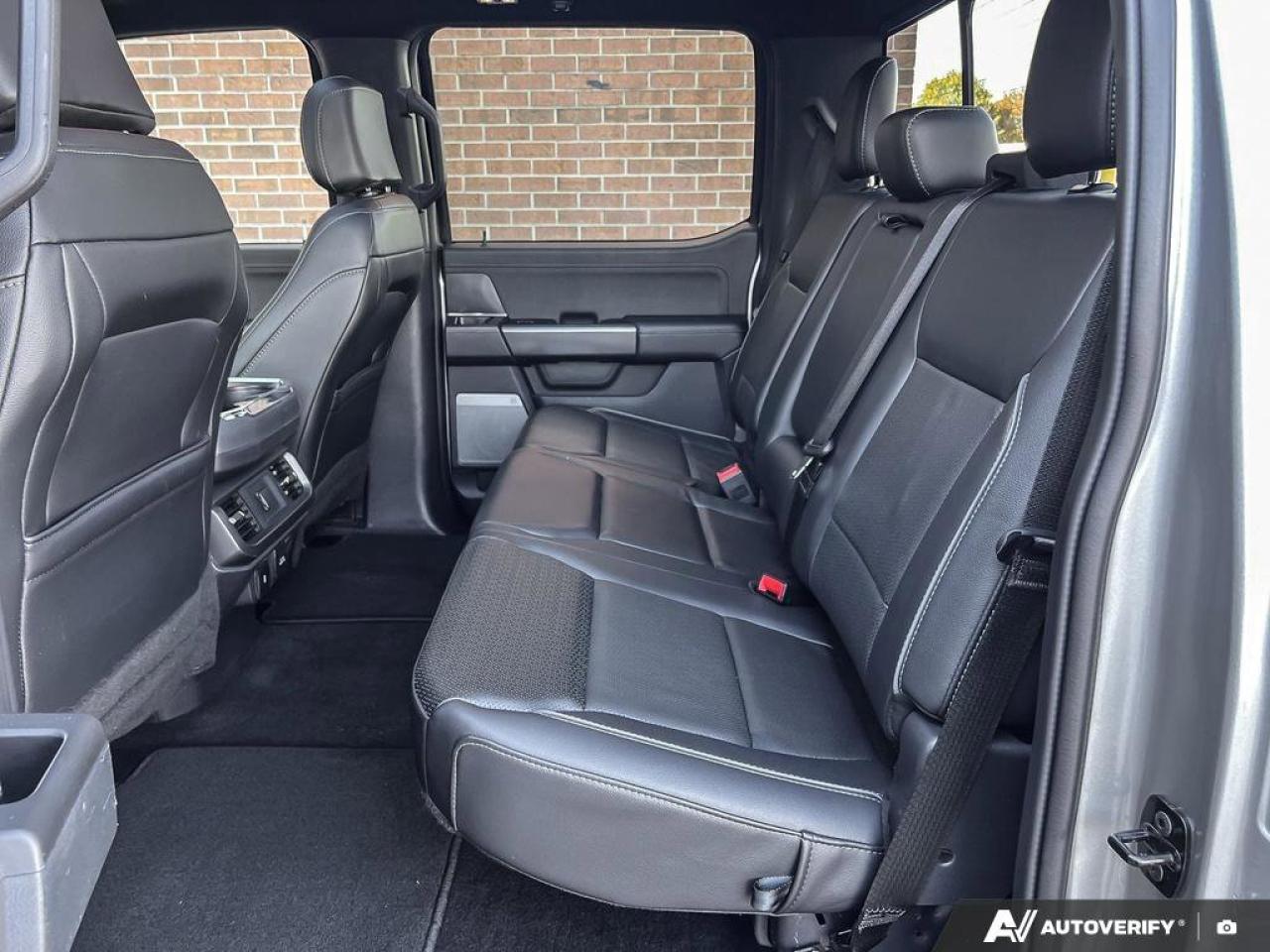 2024 Ford F-150 LARIAT   ONE OWNER   MOONROOF   LTHR ONE OWNER   M Photo