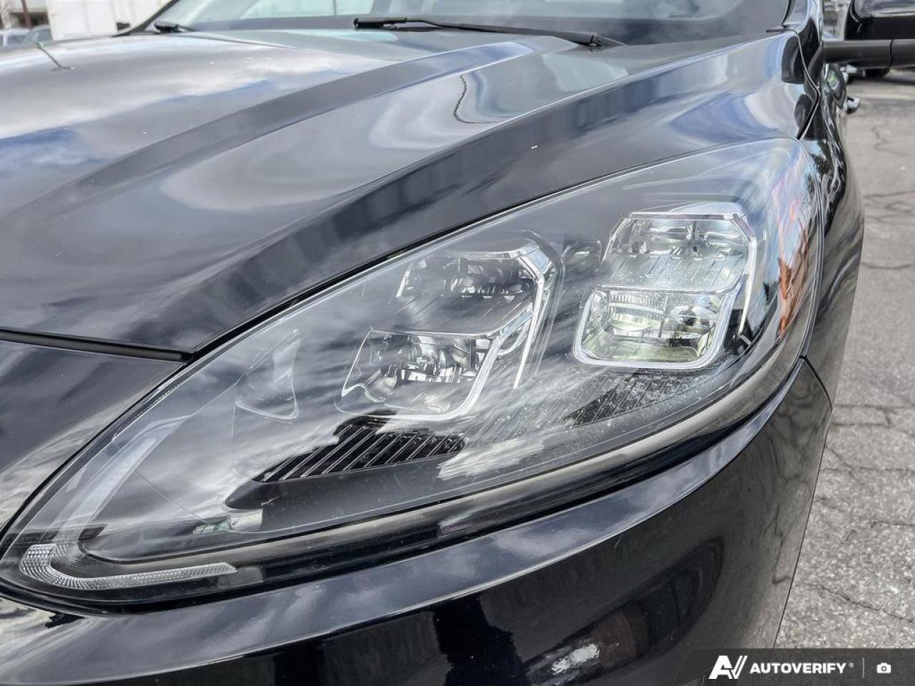 2022 Ford Escape HYBRID   MOONROOF   ELITE PKG Photo