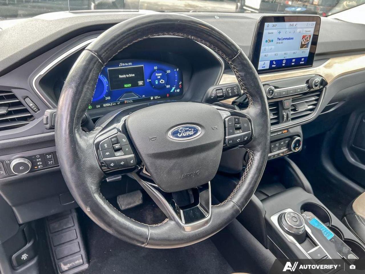 2022 Ford Escape HYBRID   MOONROOF   ELITE PKG Photo