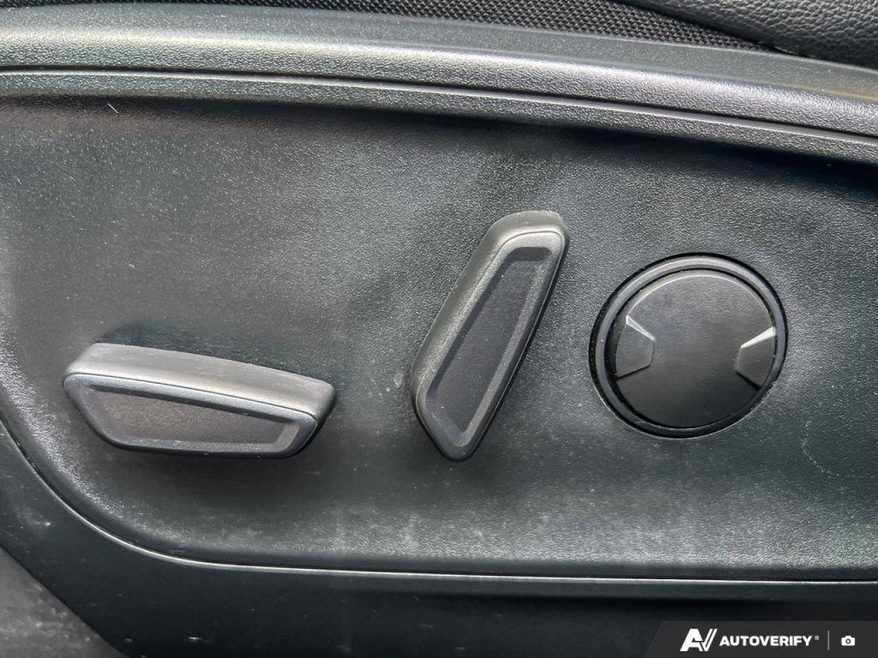 2022 Ford Escape HYBRID   MOONROOF   ELITE PKG Photo