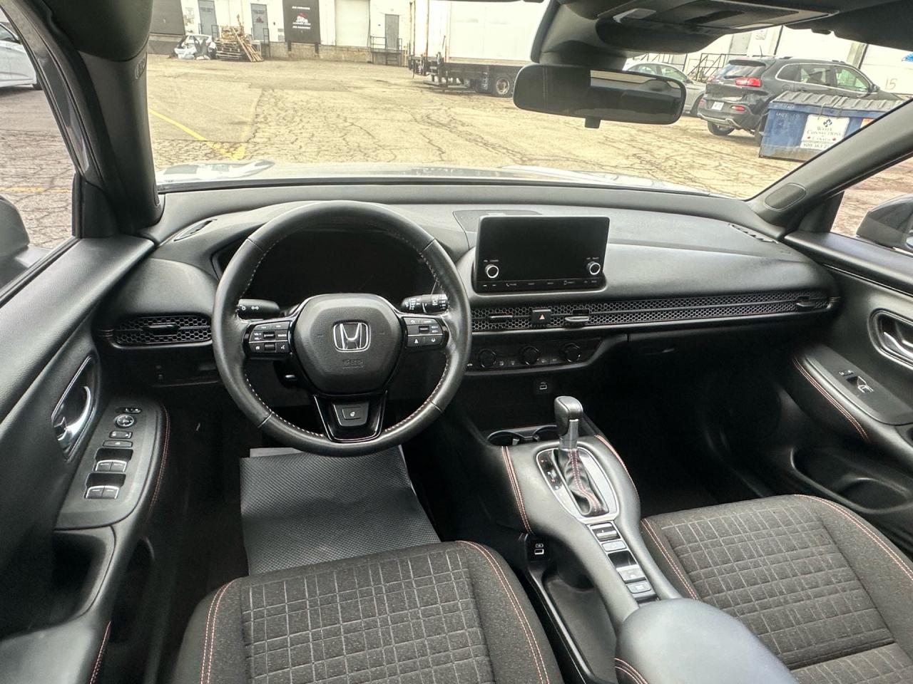 2023 Honda HR-V Sport ~ AWD ~ SUNROOF ~ CarPlay ~ CERTIFIED Photo4