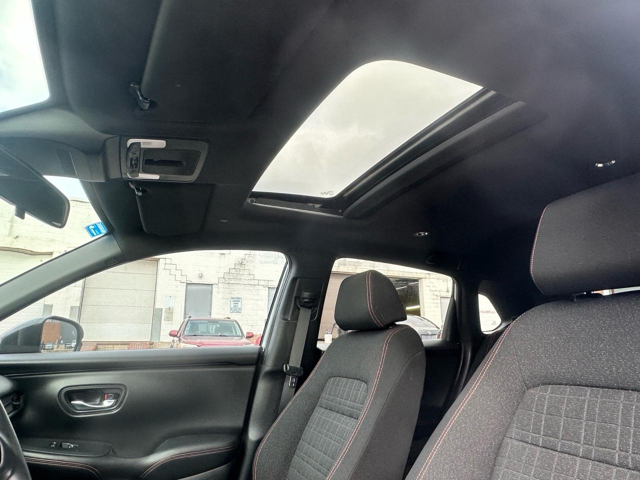 2023 Honda HR-V Sport ~ AWD ~ SUNROOF ~ CarPlay ~ CERTIFIED Photo