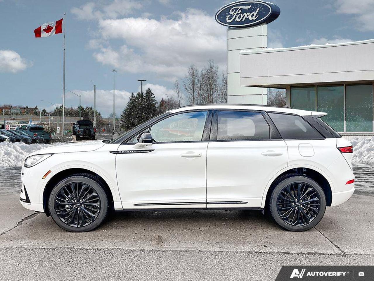 2024 Lincoln Corsair Reserve   ONE OWNER   HTD STEER WHEEL Photo