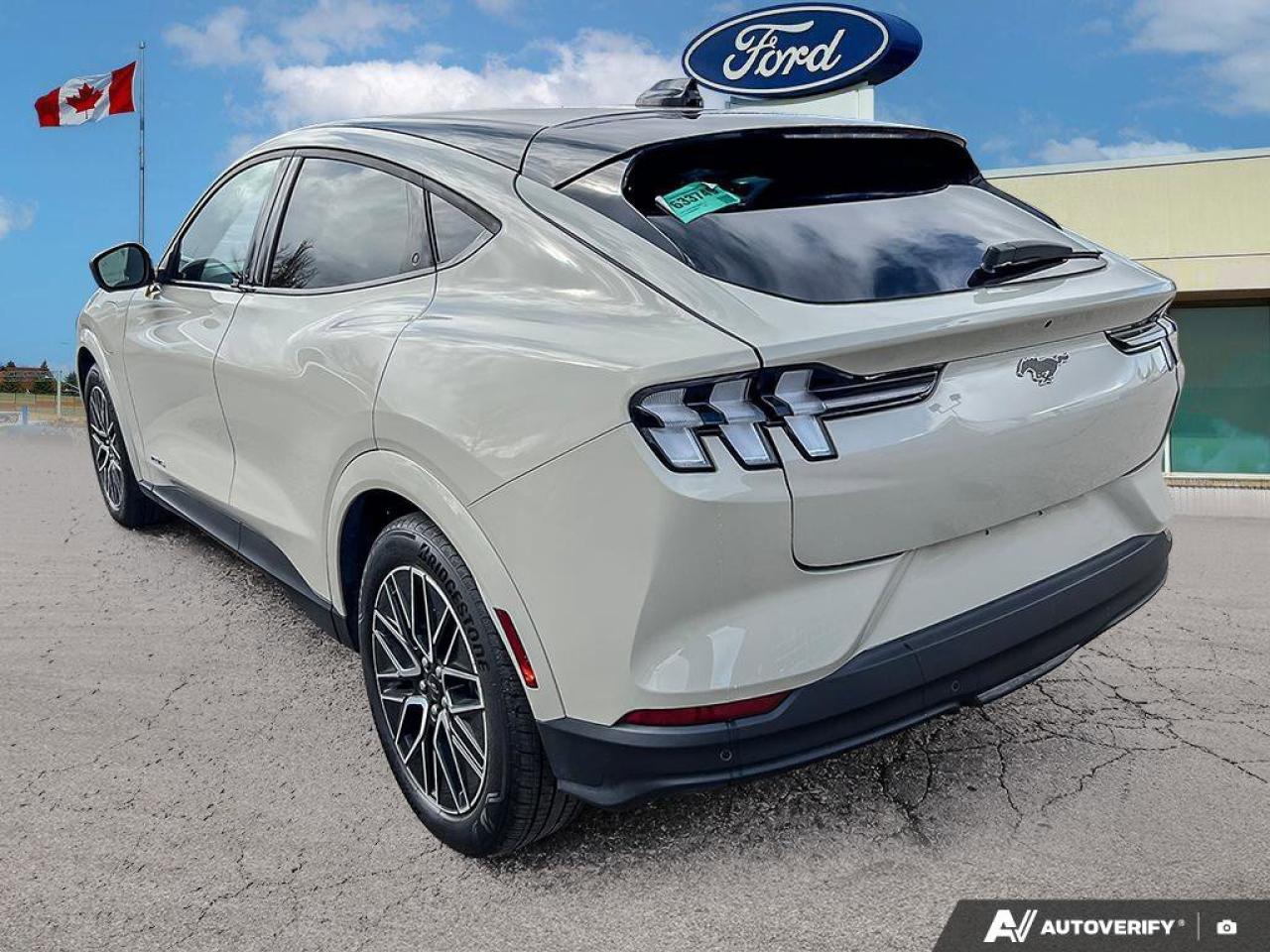 2025 Ford Mustang Mach-E Premium   DEMO   EXT BATT   AWD DEMO   EXT BATT Photo4
