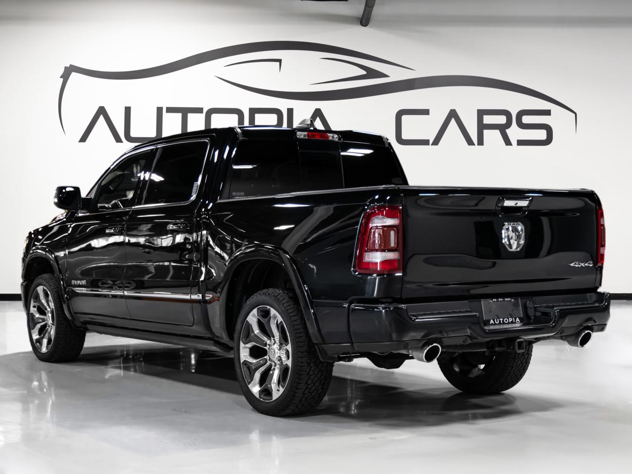 2022 RAM 1500 LIMITED 4x4 CREW CAB 5'7 BOX BLIND SPOTS NAVI Photo