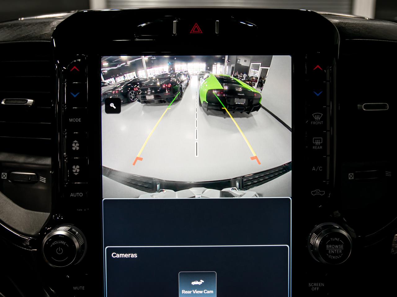 2022 RAM 1500 LIMITED 4x4 CREW CAB 5'7 BOX BLIND SPOTS NAVI Photo