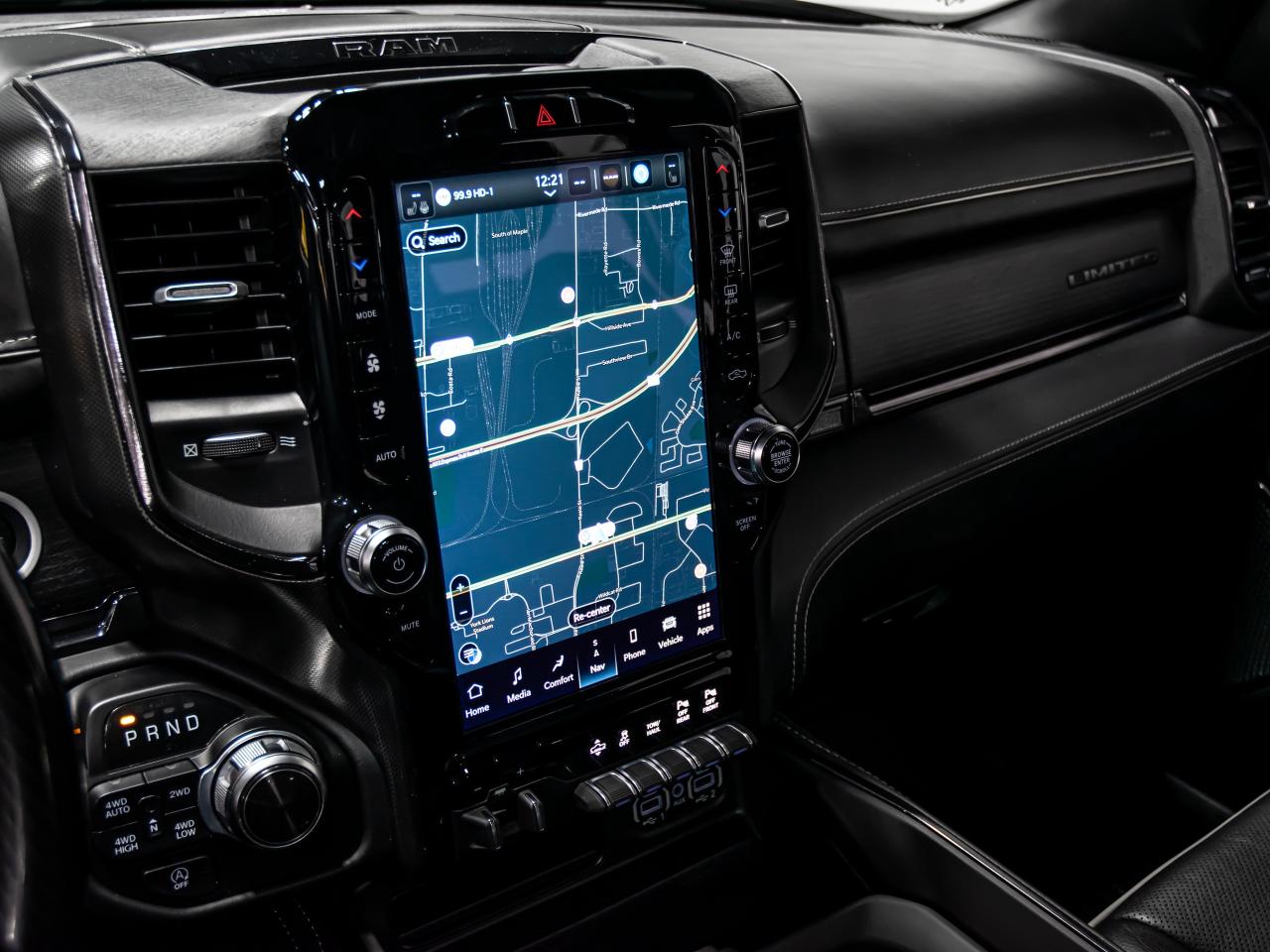 2022 RAM 1500 LIMITED 4x4 CREW CAB 5'7 BOX BLIND SPOTS NAVI Photo