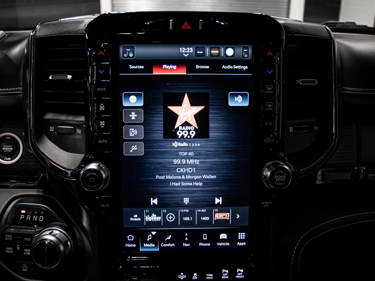 2022 RAM 1500 LIMITED 4x4 CREW CAB 5'7 BOX BLIND SPOTS NAVI Photo