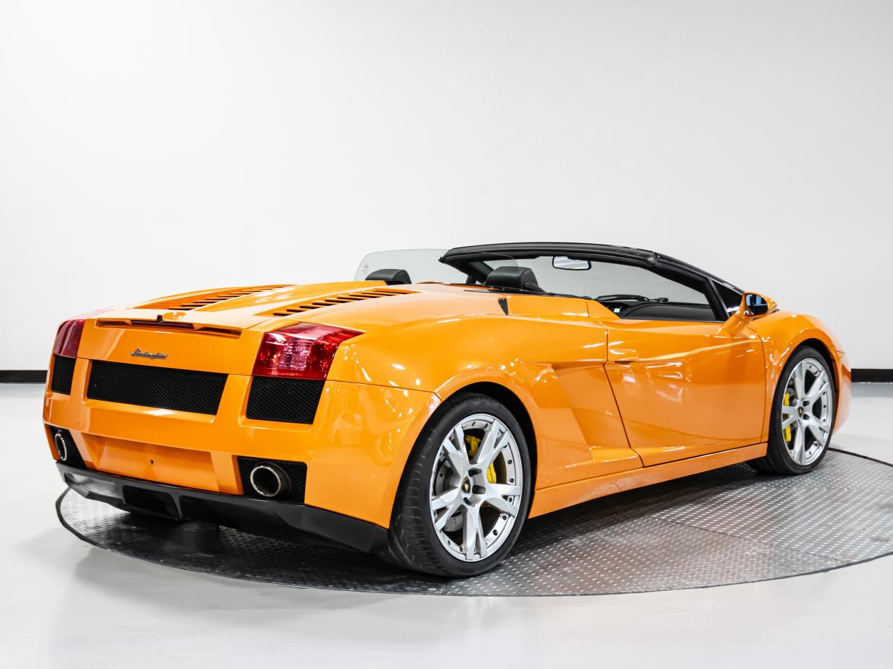 2007 Lamborghini Gallardo Low Mileage   V10   AWD   Sharp & Clean Photo3