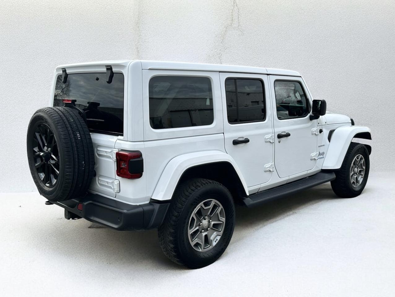 2021 Jeep Wrangler 4xe ~ Unlimited Sahara ~ 4x4 ~ WINTER TIRES Photo