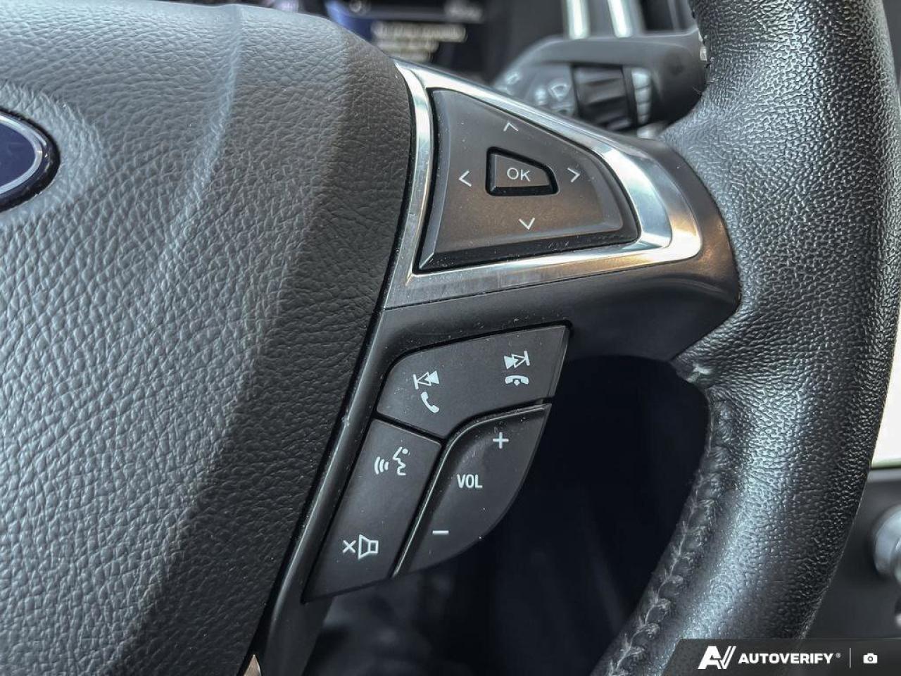 2021 Ford Edge LOW KMS   HTD STEER WHEEL   NAV Photo