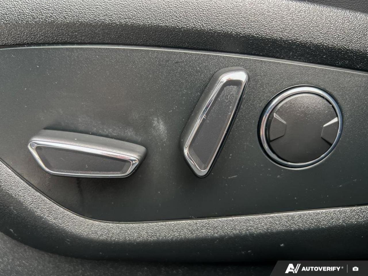 2022 Lincoln Nautilus Reserve   MOONROOF   2.7L V6   360 CAMERA MOONROOF Photo