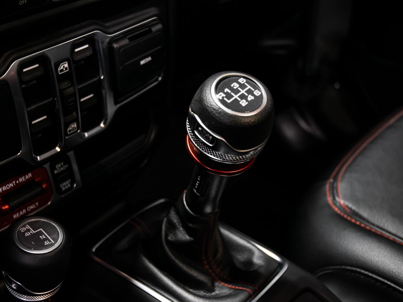 2022 Jeep Gladiator RUBICON 4x4 6 SPEED MANUAL NAVI REAR VIEW CAM Photo