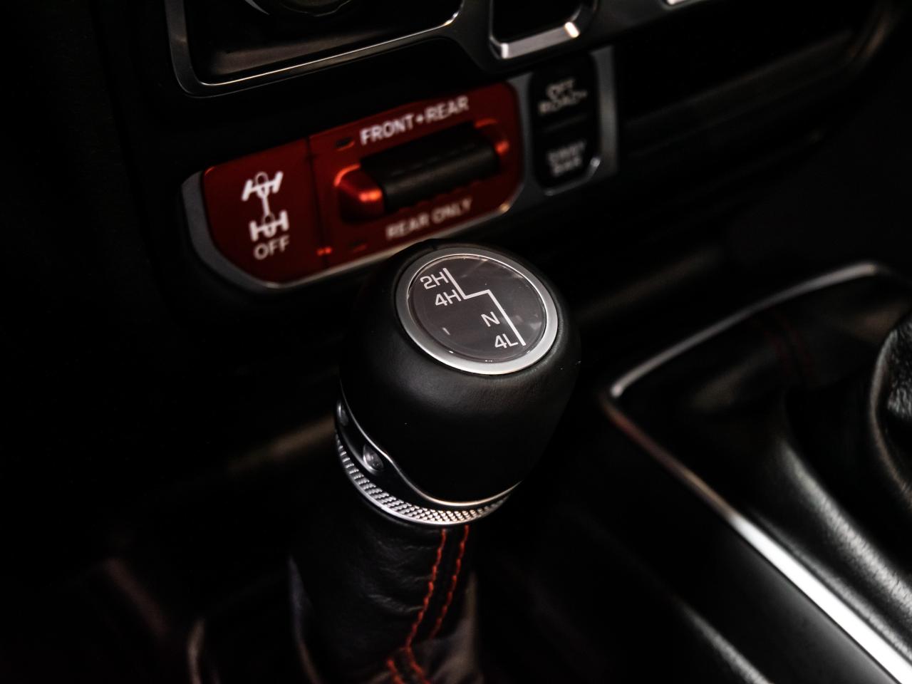 2022 Jeep Gladiator RUBICON 4x4 6 SPEED MANUAL NAVI REAR VIEW CAM Photo