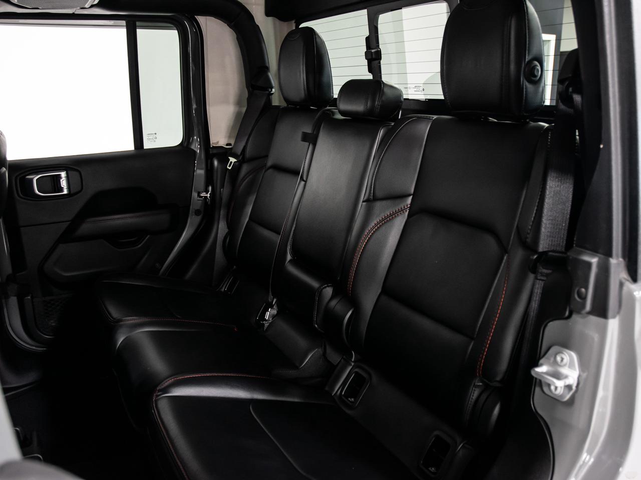 2022 Jeep Gladiator RUBICON 4x4 6 SPEED MANUAL NAVI REAR VIEW CAM Photo