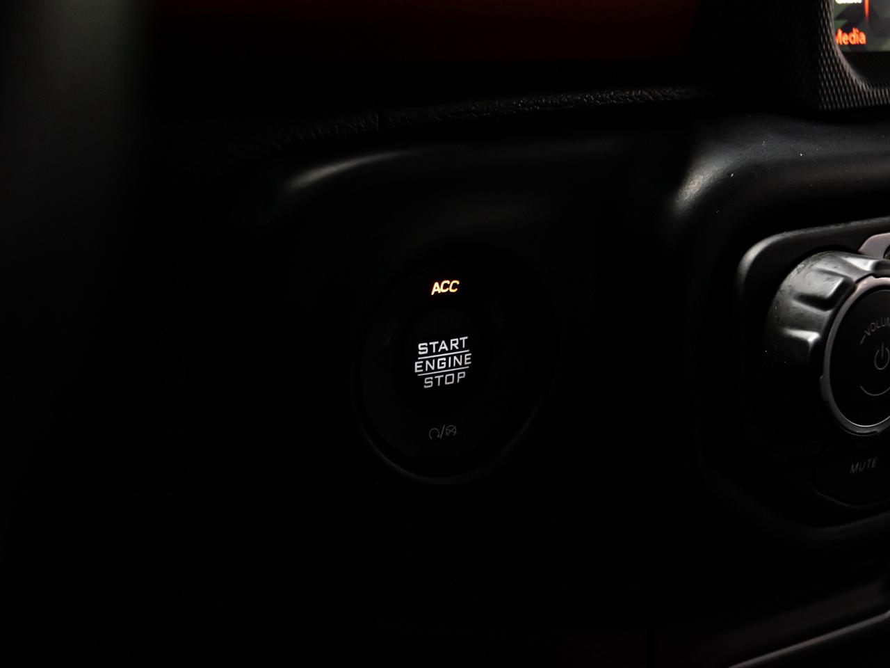 2022 Jeep Gladiator RUBICON 4x4 6 SPEED MANUAL NAVI REAR VIEW CAM Photo