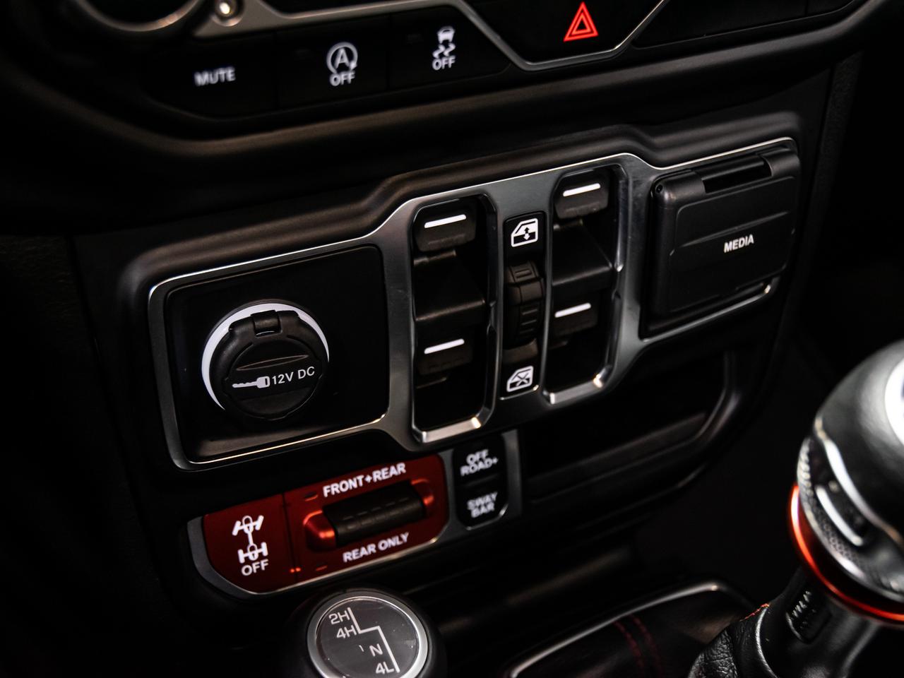 2022 Jeep Gladiator RUBICON 4x4 6 SPEED MANUAL NAVI REAR VIEW CAM Photo