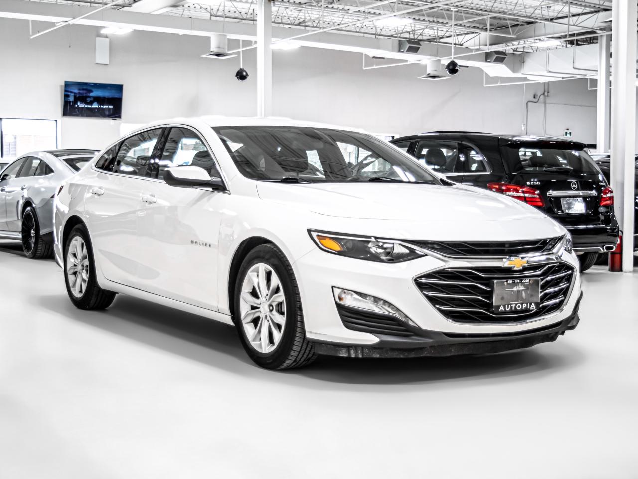 2019 Chevrolet Malibu HYBRID APPLE CARPLAY REAR VIEW CAMERA Photo2