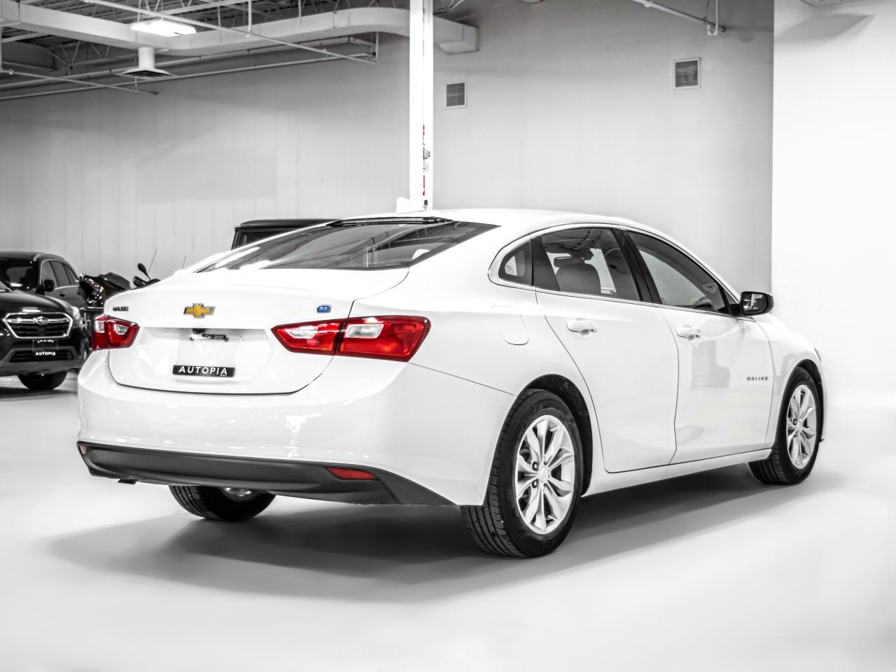 2019 Chevrolet Malibu HYBRID APPLE CARPLAY REAR VIEW CAMERA Photo