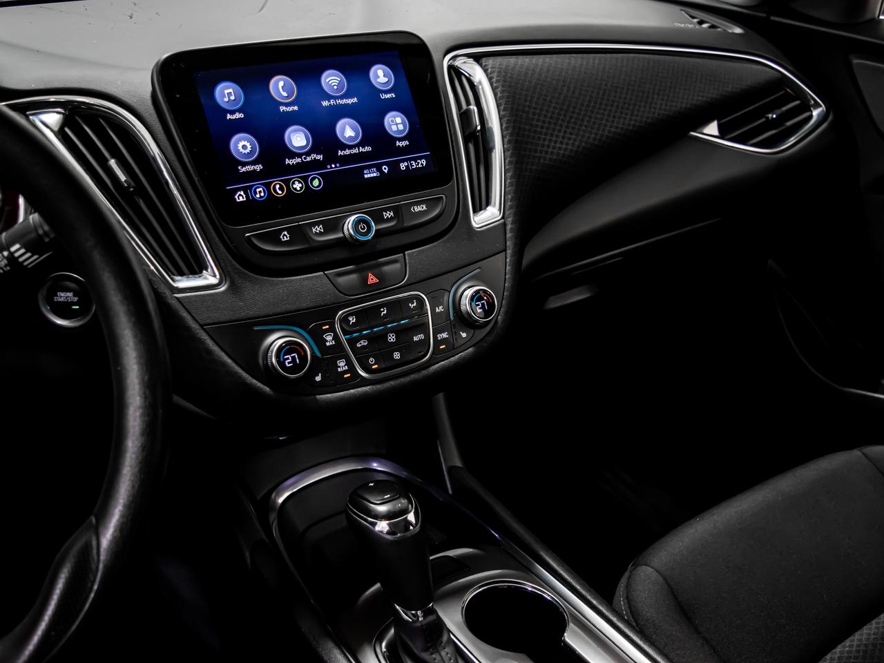 2019 Chevrolet Malibu HYBRID APPLE CARPLAY REAR VIEW CAMERA Photo