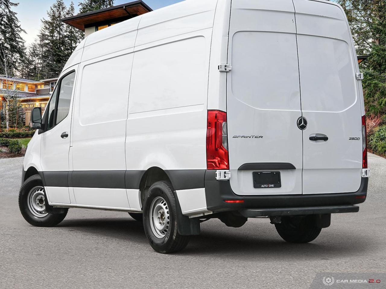 2021 Mercedes-Benz Sprinter Cargo Van DIESEL   HIGH ROOF   COMFORT PACKAGE   3 PASSENGER Photo4