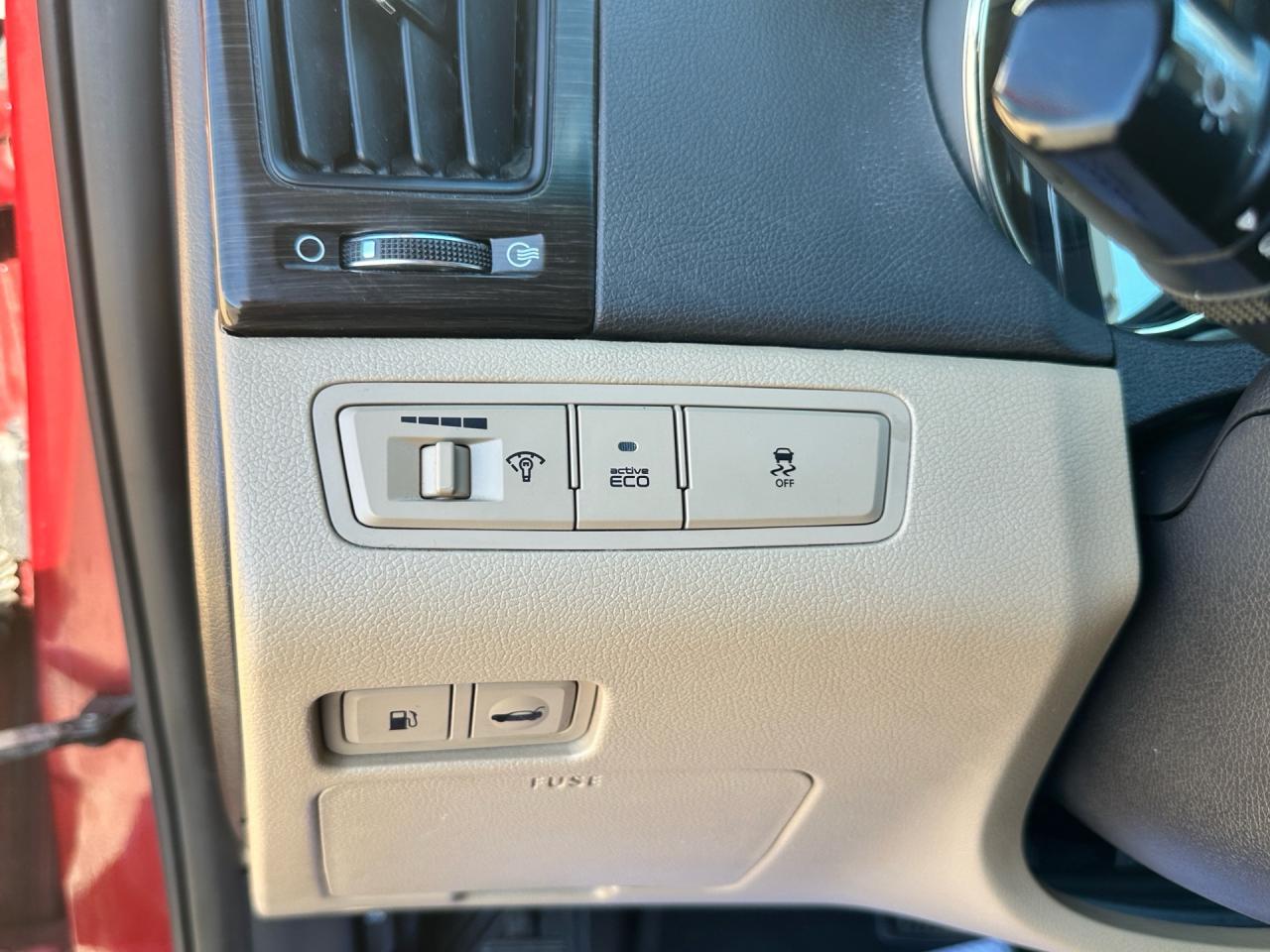 2012 Hyundai Sonata Limited ~ LEATHER ~ DUAL SUNROOF ~ CERTIFIED Photo