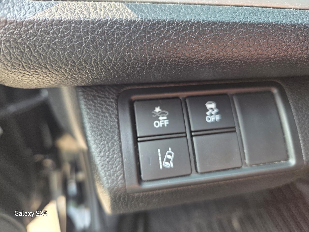 2017 Honda Civic TOURING LEATHER NAVI ROOF ALLOYS CLEAN $14,988.00 Photo