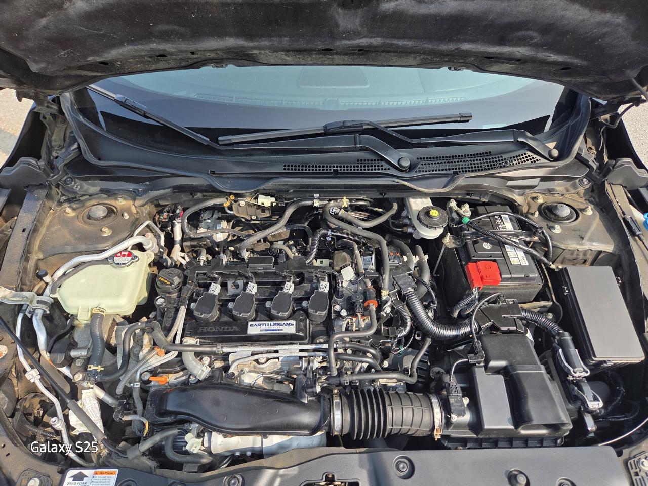 2017 Honda Civic TOURING LEATHER NAVI ROOF ALLOYS CLEAN $14,988.00 Photo