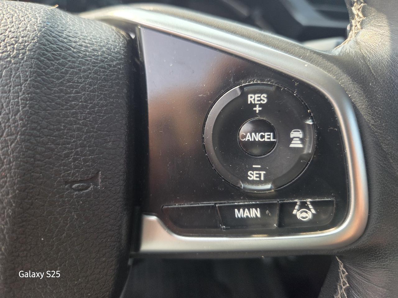 2017 Honda Civic TOURING LEATHER NAVI ROOF ALLOYS CLEAN $13,988.00 Photo