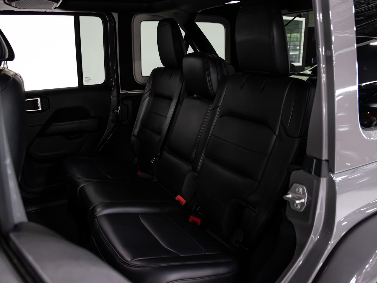 2020 Jeep WRANGLER UNLIMITED SAHARA ALTITUDE 4x4 REAR VIEW CAMERA AUTOMATIC Photo