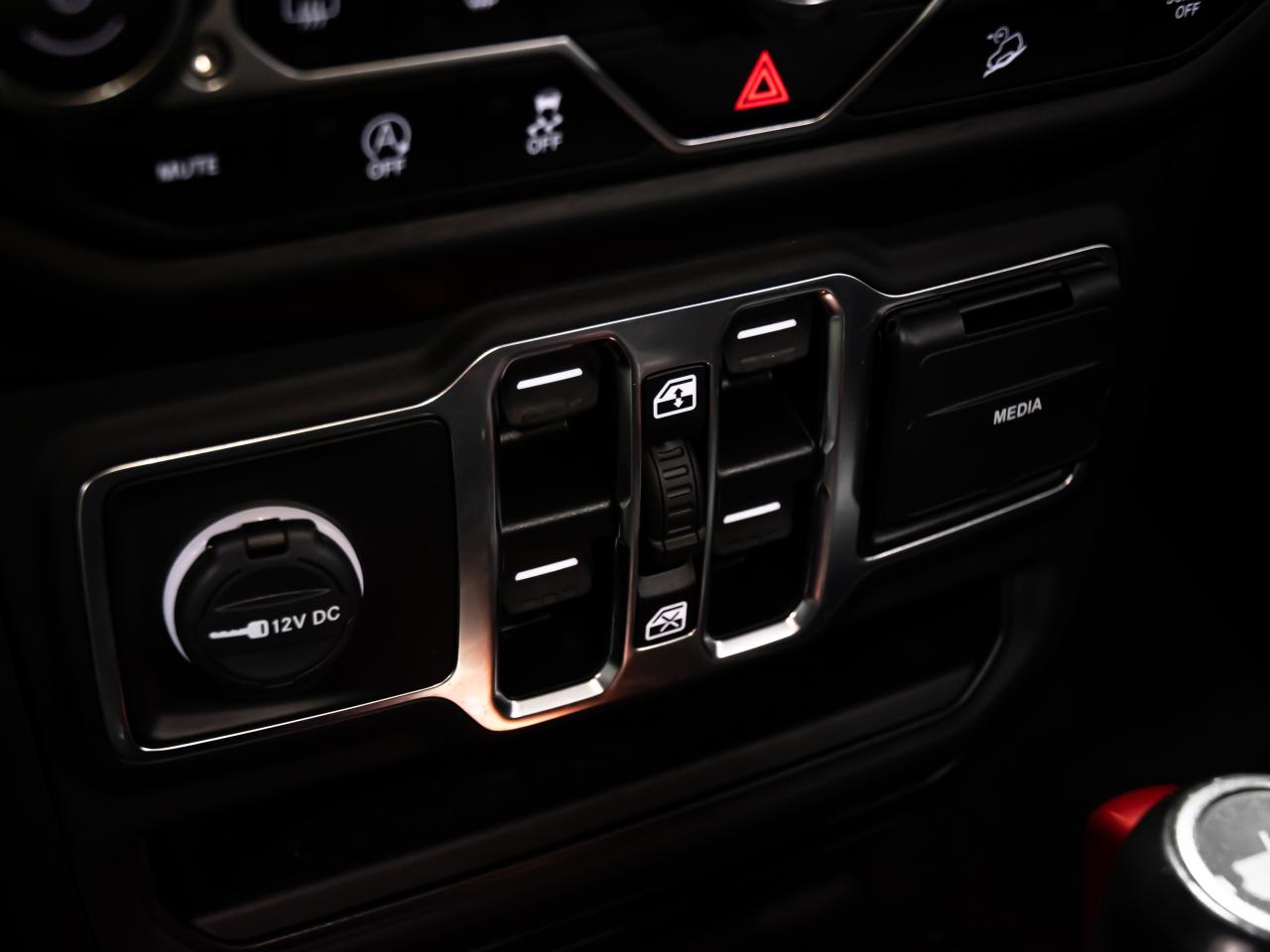 2020 Jeep WRANGLER UNLIMITED SAHARA ALTITUDE 4x4 REAR VIEW CAMERA AUTOMATIC Photo