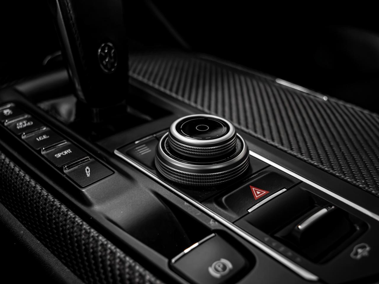 2019 Maserati Levante S GRANSPORT 3.0L BLIND SPOTS LOW KMS NAVI REAR CAM Photo